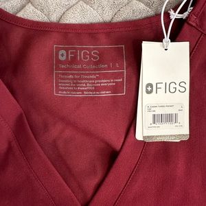 L figs top burgundy
